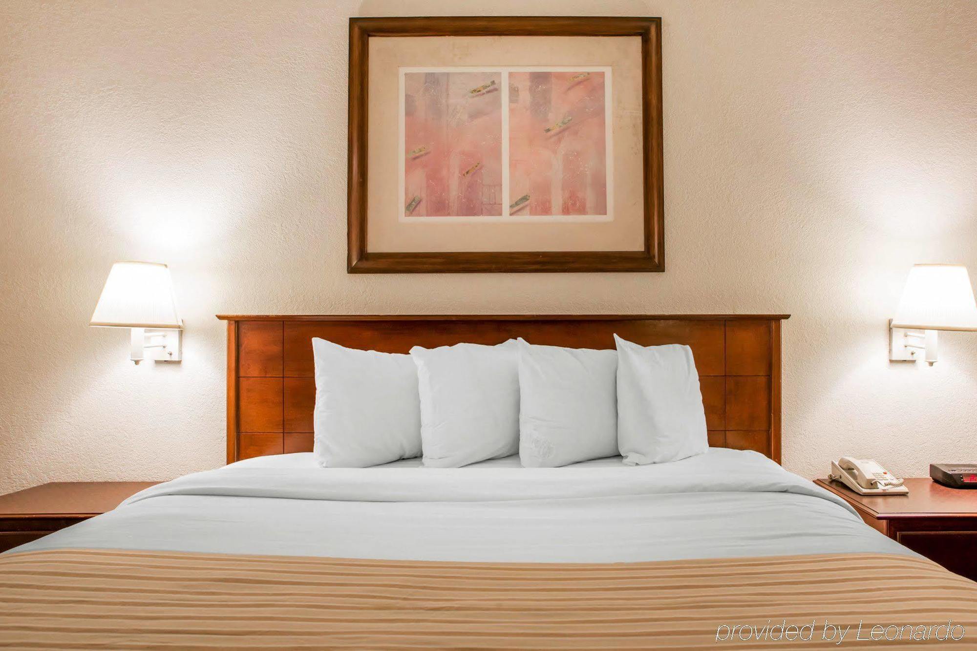 Hometowne Studios By Red Roof Egg Harbor-Atlantic City Airport Egg Harbor Township Exterior foto