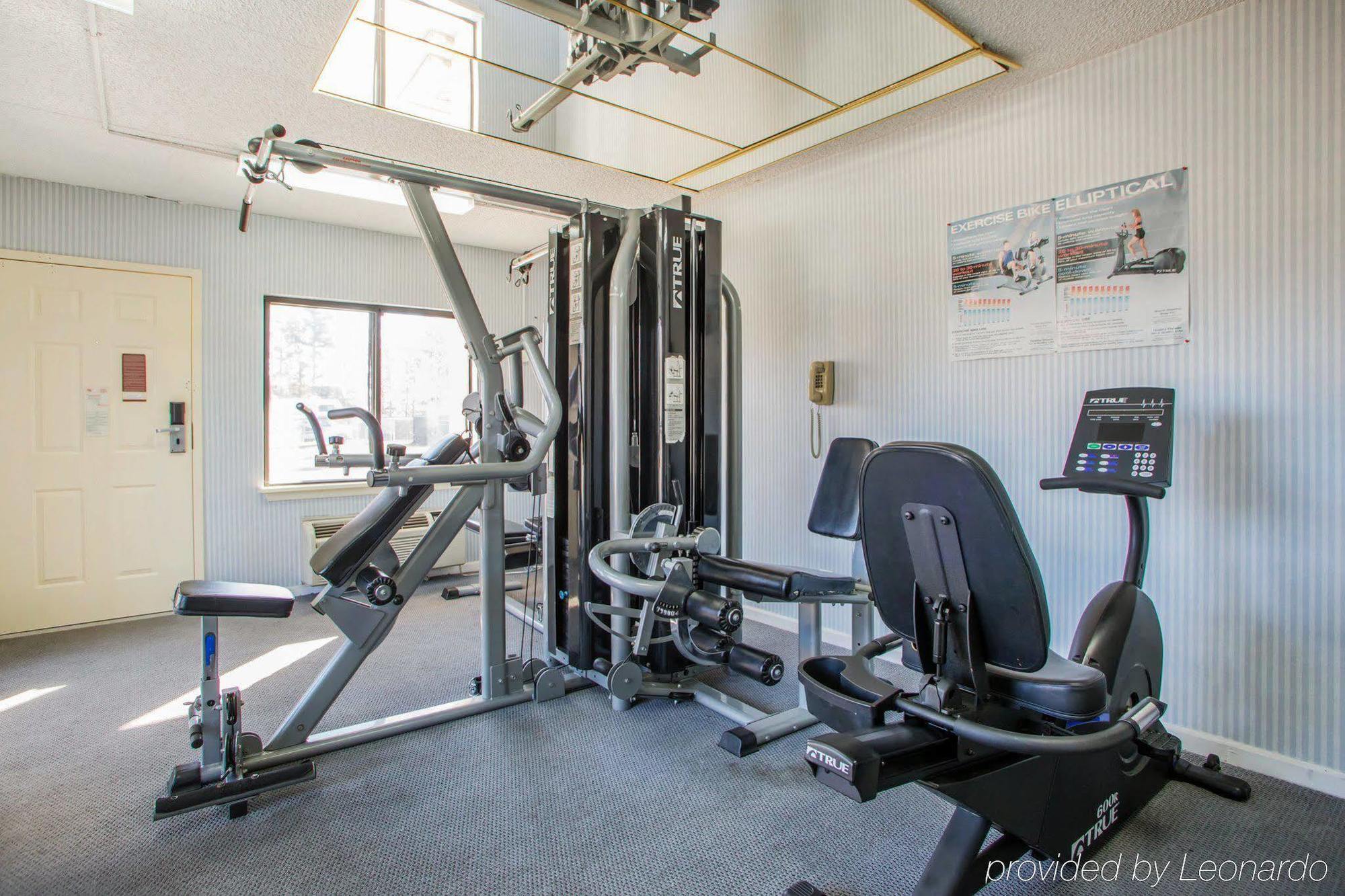 Hometowne Studios By Red Roof Egg Harbor-Atlantic City Airport Egg Harbor Township Exterior foto