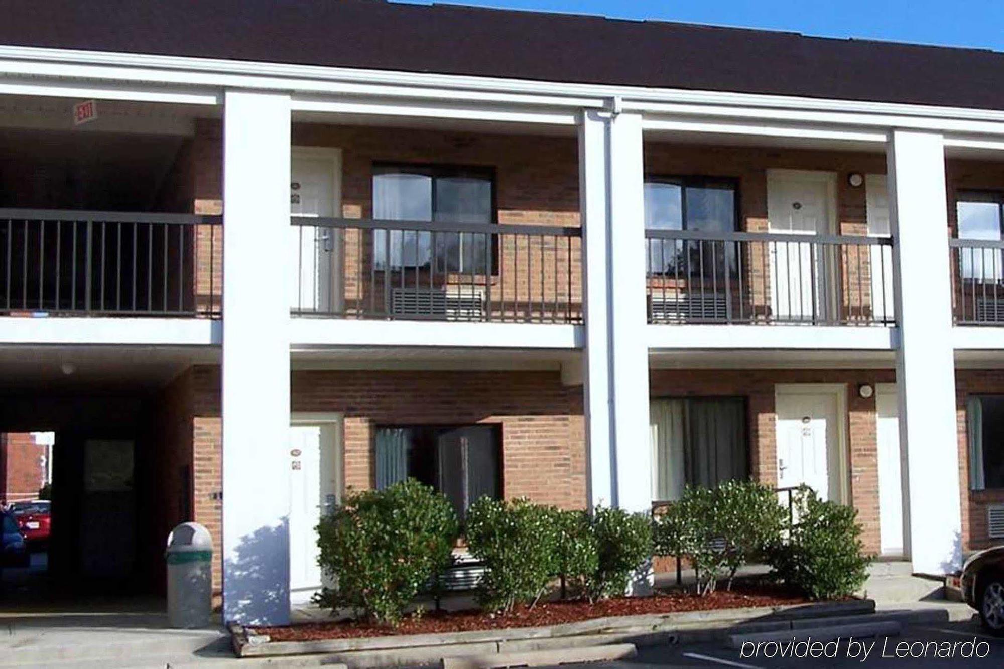 Hometowne Studios By Red Roof Egg Harbor-Atlantic City Airport Egg Harbor Township Exterior foto